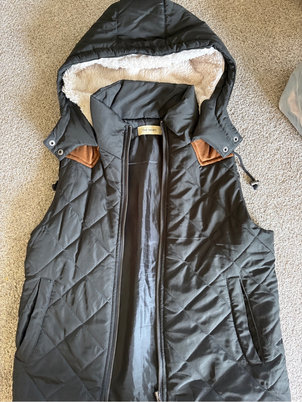 The NineS Quilted Hooded Vest - Black